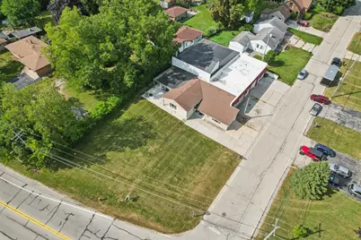 9205 S Chicago Rd, Oak Creek, WI 53154 - Photo 15