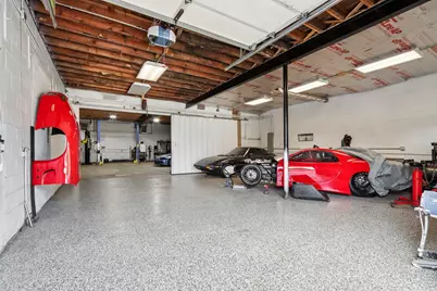 9205 S Chicago Rd, Oak Creek, WI 53154 - Photo 7