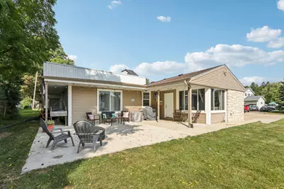 9205 S Chicago Rd, Oak Creek, WI 53154 - Photo 27