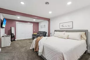 9205 S Chicago Rd, Oak Creek, WI 53154 - Photo 15