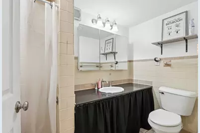 9205 S Chicago Rd, Oak Creek, WI 53154 - Photo 21