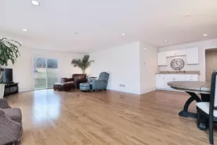 4565 Meadow View E, Brookfield, WI 53005 - Photo 7