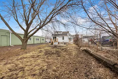 1237  The Strand -, Waukesha, WI 53186 - Photo 15