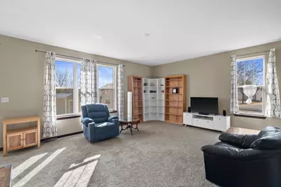 619  Arlington Way, Watertown, WI 53094 - Photo 3