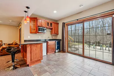 W170N5385  Ridgewood Dr, Menomonee Falls, WI 53051 - Photo 17