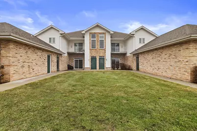 4301  Taylor Hbr #1, Racine, WI 53403 - Photo 3