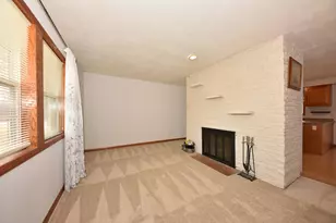 8750 W Fairy Chasm Dr, Milwaukee, WI 53224 - Photo 5