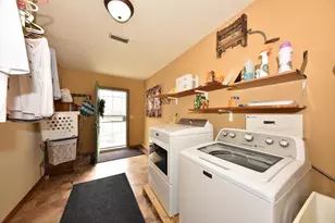 8750 W Fairy Chasm Dr, Milwaukee, WI 53224 - Photo 29