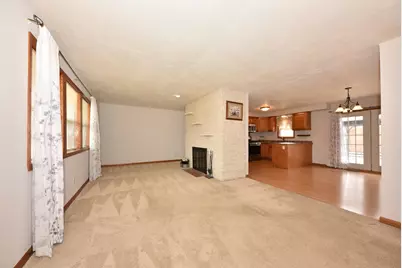 8750 W Fairy Chasm Dr, Milwaukee, WI 53224 - Photo 7