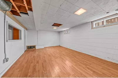 2022 N 81st St, Wauwatosa, WI 53213 - Photo 23