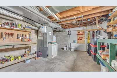 2212 S 8th St, Sheboygan, WI 53081 - Photo 23