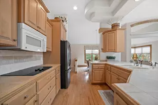 519 N Ponderosa Dr, Hartland, WI 53029 - Photo 19