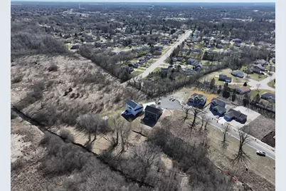 11396 W Tess Creek St, Franklin, WI 53132 - Photo 3