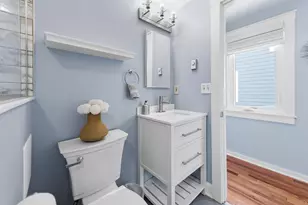 828 E Silver Spring Dr, Whitefish Bay, WI 53217 - Photo 29