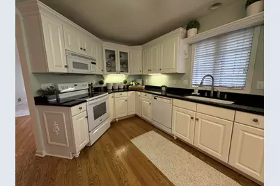 N21W24305  Cumberland Dr #38N, Pewaukee, WI 53072 - Photo 17