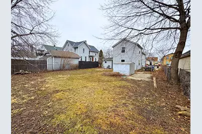 1316  Erie St, Racine, WI 53402 - Photo 17