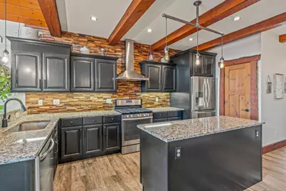 3024  Nagawicka Ave, Delafield, WI 53018 - Photo 13