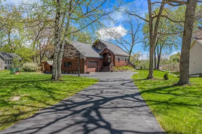 3024  Nagawicka Ave, Delafield, WI 53018 - Photo 3