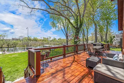 3024  Nagawicka Ave, Delafield, WI 53018 - Photo 7