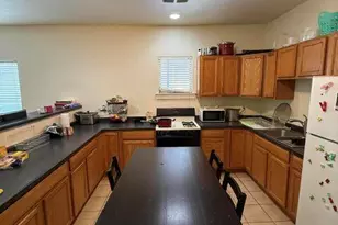 2523 W Garfield Ave, Milwaukee, WI 53205 - Photo 13