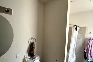 2523 W Garfield Ave, Milwaukee, WI 53205 - Photo 5