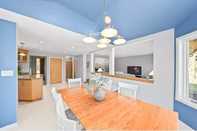 10510  Stratford Pl, Mequon, WI 53092 - Photo 17