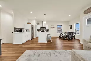 940 Quail Run, Lomira, WI 53048 - Photo 9