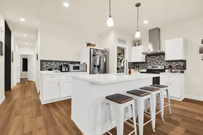 940  Quail Run, Lomira, WI 53048 - Photo 5