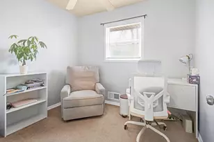 8250 W Acacia St, Milwaukee, WI 53223 - Photo 11