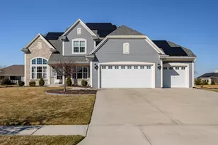 512 Westlawn Ave, Mukwonago, WI 53149 - Photo 1