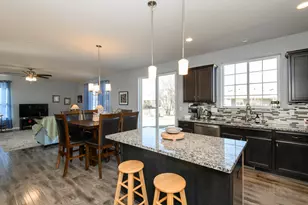 512 Westlawn Ave, Mukwonago, WI 53149 - Photo 17