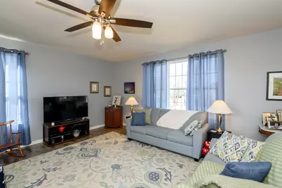 512  Westlawn Ave, Mukwonago, WI 53149 - Photo 13