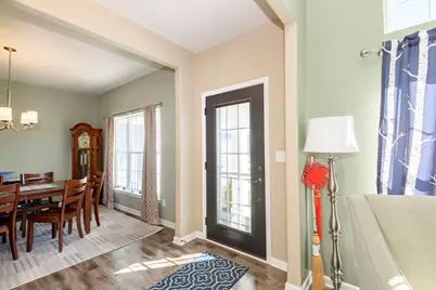 512  Westlawn Ave, Mukwonago, WI 53149 - Photo 7