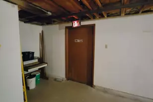 8322 W Howard Ave, Milwaukee, WI 53220 - Photo 31