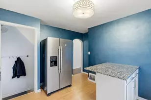 3776 N 98th St, Milwaukee, WI 53222 - Photo 11