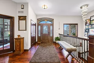 4722 W Oakwood Rd, Franklin, WI 53132 - Photo 3