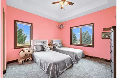 4722 W Oakwood Rd, Franklin, WI 53132 - Photo 21