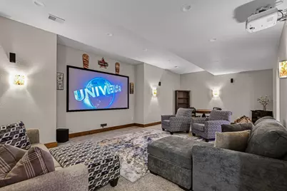 4722 W Oakwood Rd, Franklin, WI 53132 - Photo 29