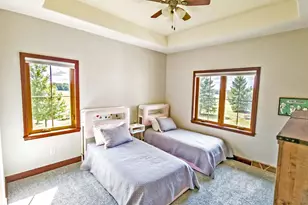 4722 W Oakwood Rd, Franklin, WI 53132 - Photo 21