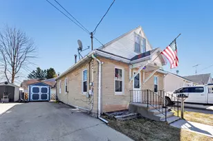 1611 Jackson St, Two Rivers, WI 54241 - Photo 17