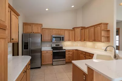 3767  Emerald Dr, Onalaska, WI 54650 - Photo 9