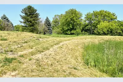 W206N17570  Hidden Creek Rd, Jackson, WI 53037 - Photo 5