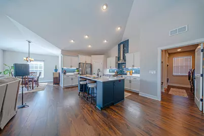 1533  Fay Ln, Oconomowoc, WI 53066 - Photo 5