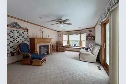 832 W Main St, Newburg, WI 53090 - Photo 19