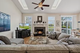 841 Eagleton Dr, Geneva, WI 53147 - Photo 3