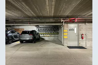 19185  Thomson Dr #204, Brookfield, WI 53045 - Photo 41