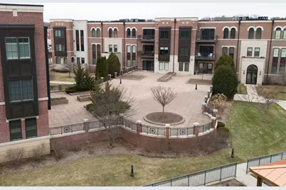 19185  Thomson Dr #204, Brookfield, WI 53045 - Photo 37