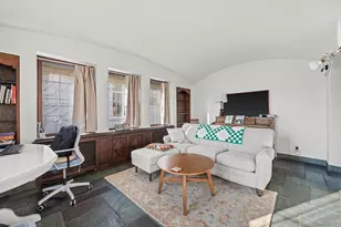 2835 N Lake Dr, Milwaukee, WI 53211 - Photo 17