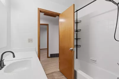 1521  Illinois St, Racine, WI 53405 - Photo 15