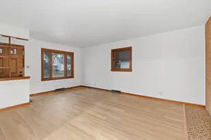 1521 Illinois St, Racine, WI 53405 - Photo 5